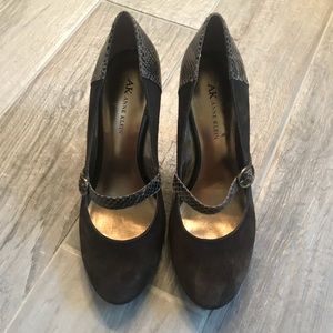 Anne Klein pumps